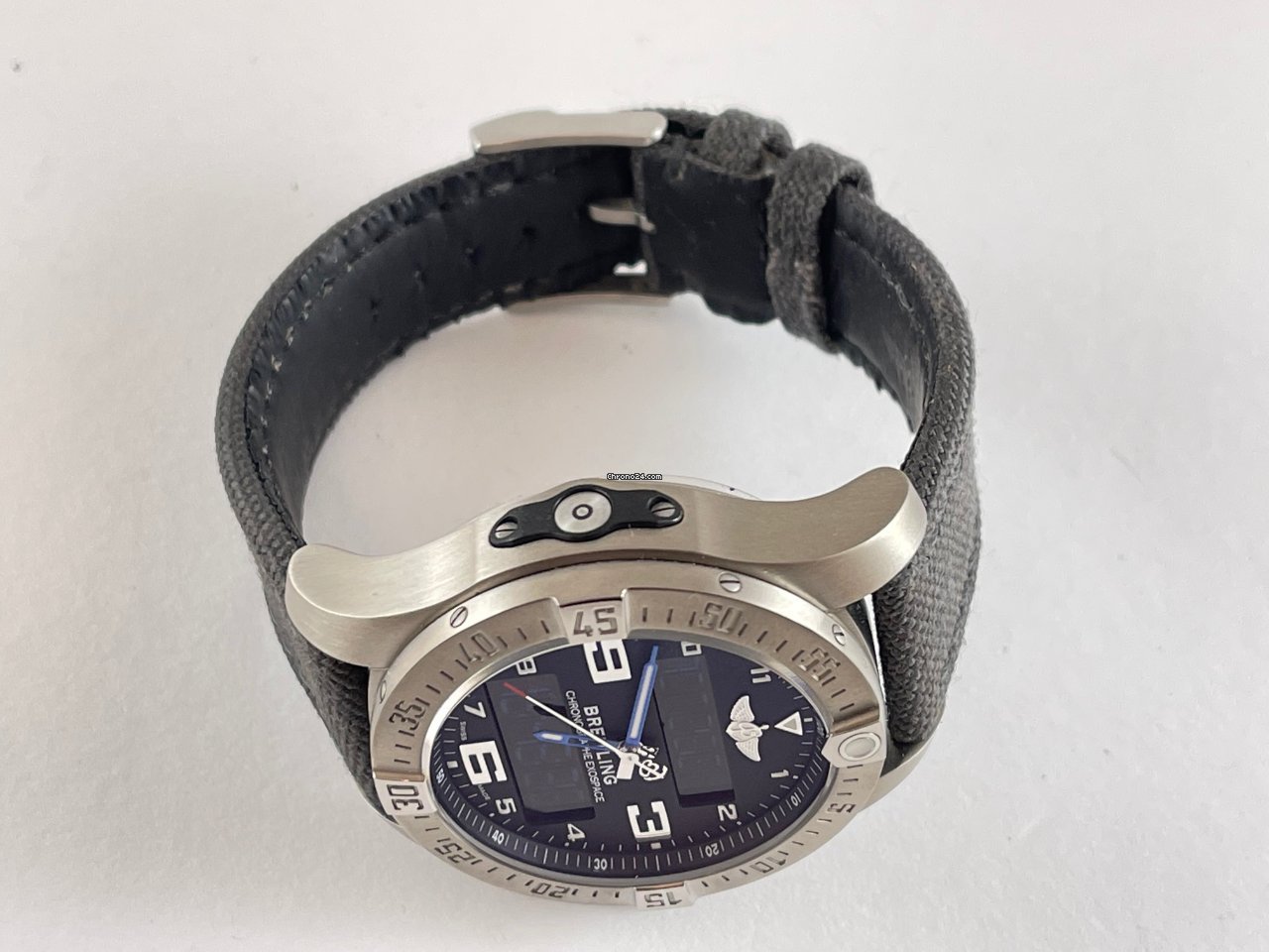 IMG_9081 Breitling Exospace B55 Connected Mens watch Unisex Quartz Titanium EB5510H2 BE79 Replica 5