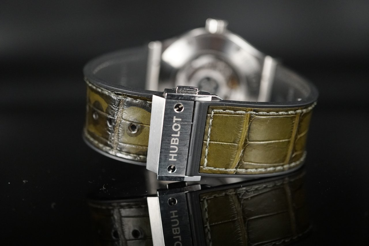 IMG_9081 Hublot Classic Fusion 45, 42, 38, 33 mm Mens watch Unisex Automatic Titanium 511.NX.8970.LR Replica 5