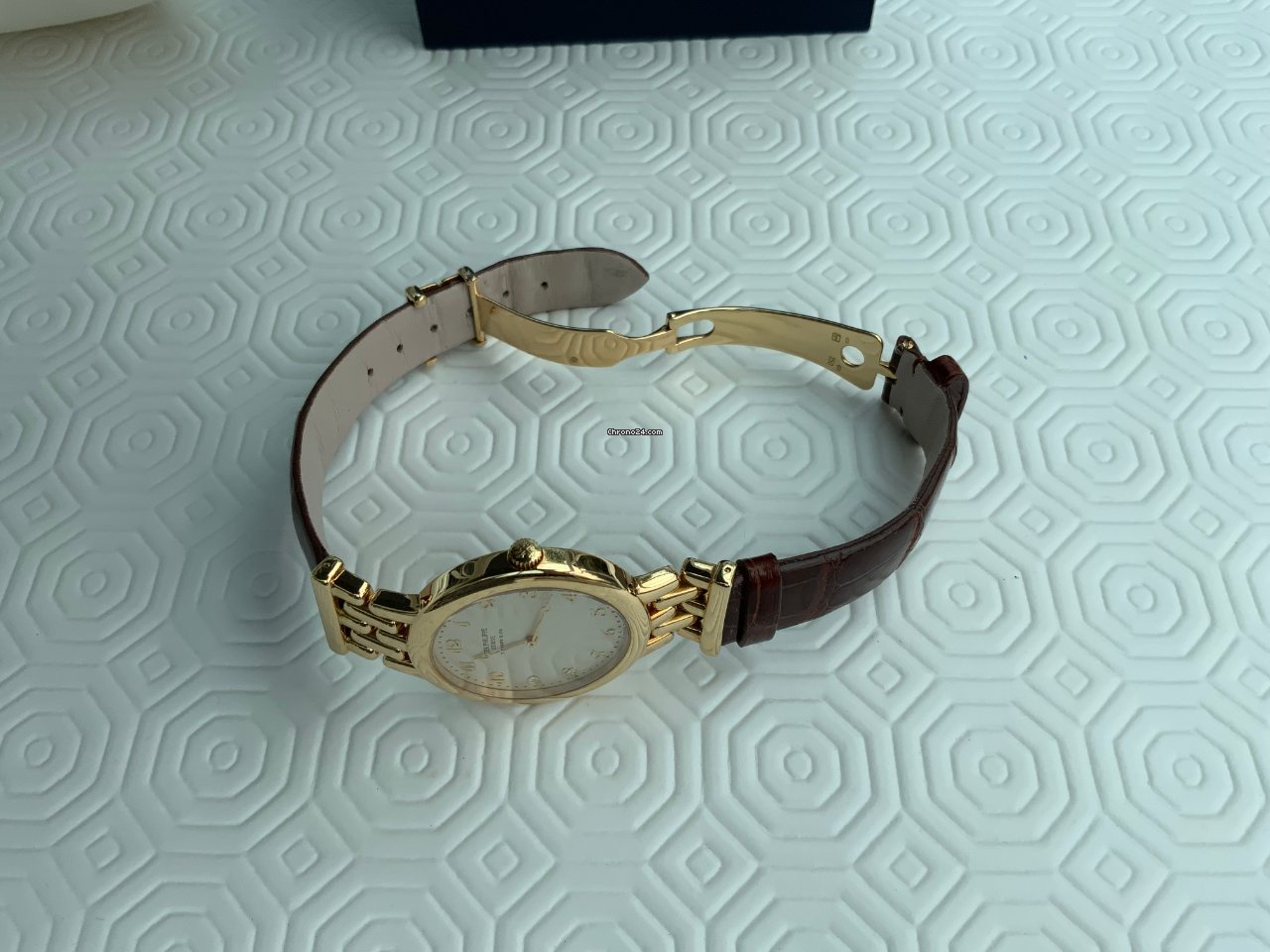 IMG_9081 Patek Philippe Calatrava Mens watch Unisex Manual winding Yellow gold 3915J Case no. 2.923.211 Replica 5