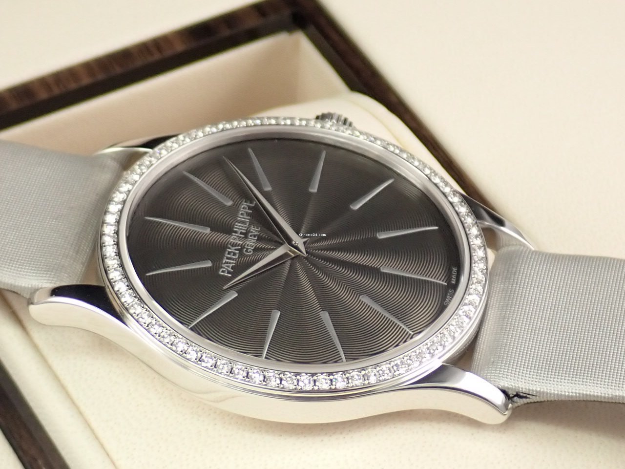 Patek Philippe Calatrava Manual winding White gold 4897G Replica 5