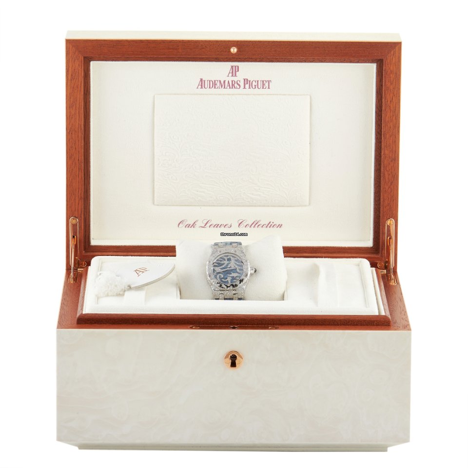 IMG_9081 Audemars Piguet Royal Oak Lady Mens watch Unisex Quartz White gold 67607BC.ZZ.D001SU.01 Replica 5