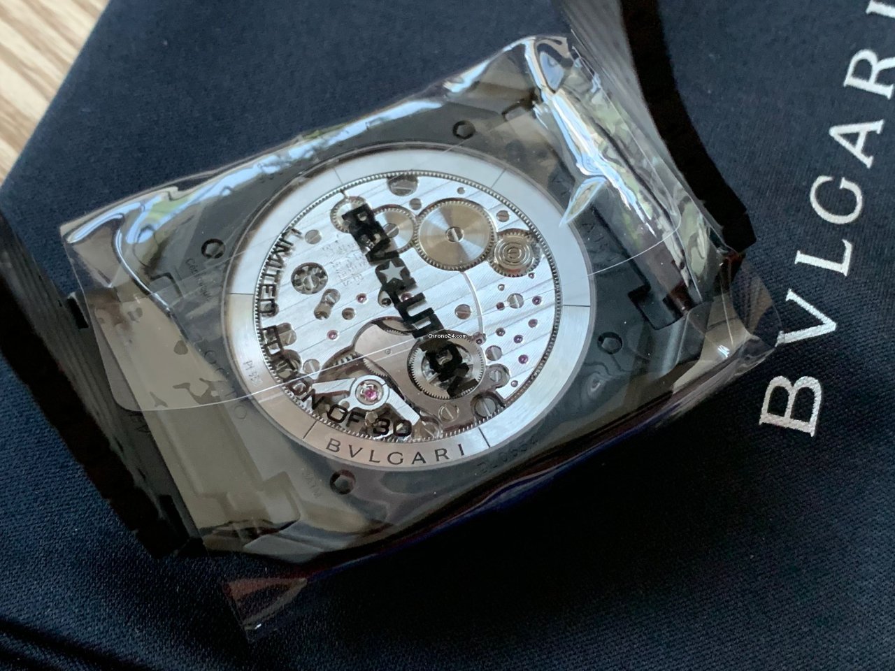IMG_9081 Bulgari Octo Mens watch Unisex Automatic Ceramic 103621 Replica 5