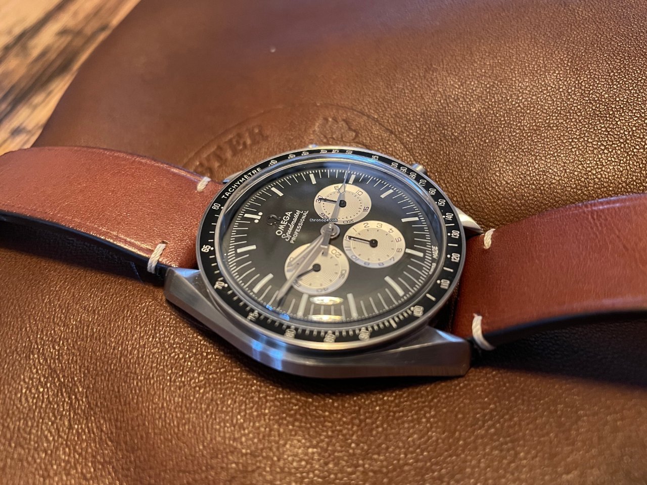 IMG_9081 Omega Speedmaster Professional Moonwatch Mens watch Unisex Manual winding 31132423001001 Replica 5
