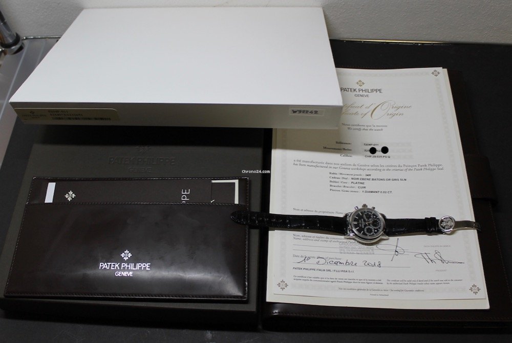 IMG_9081 Patek Philippe Perpetual Calendar Chronograph Mens watch Unisex Manual winding Platinum 5204P-011 Replica 5