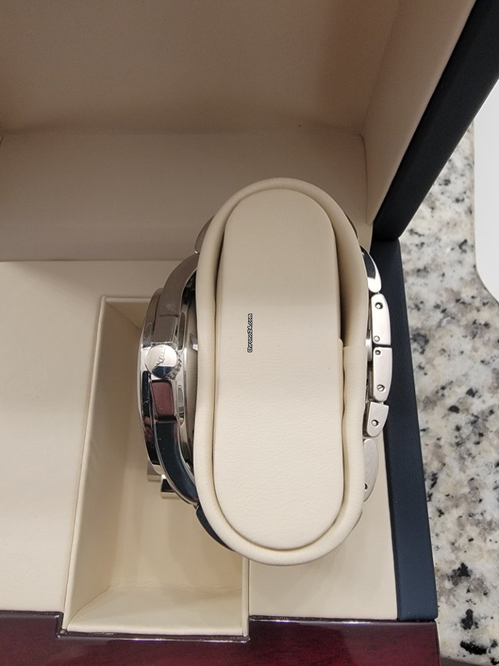 IMG_9081 Longines Conquest Mens watch Unisex Quartz Steel L3.759.4.96.6 Replica 5