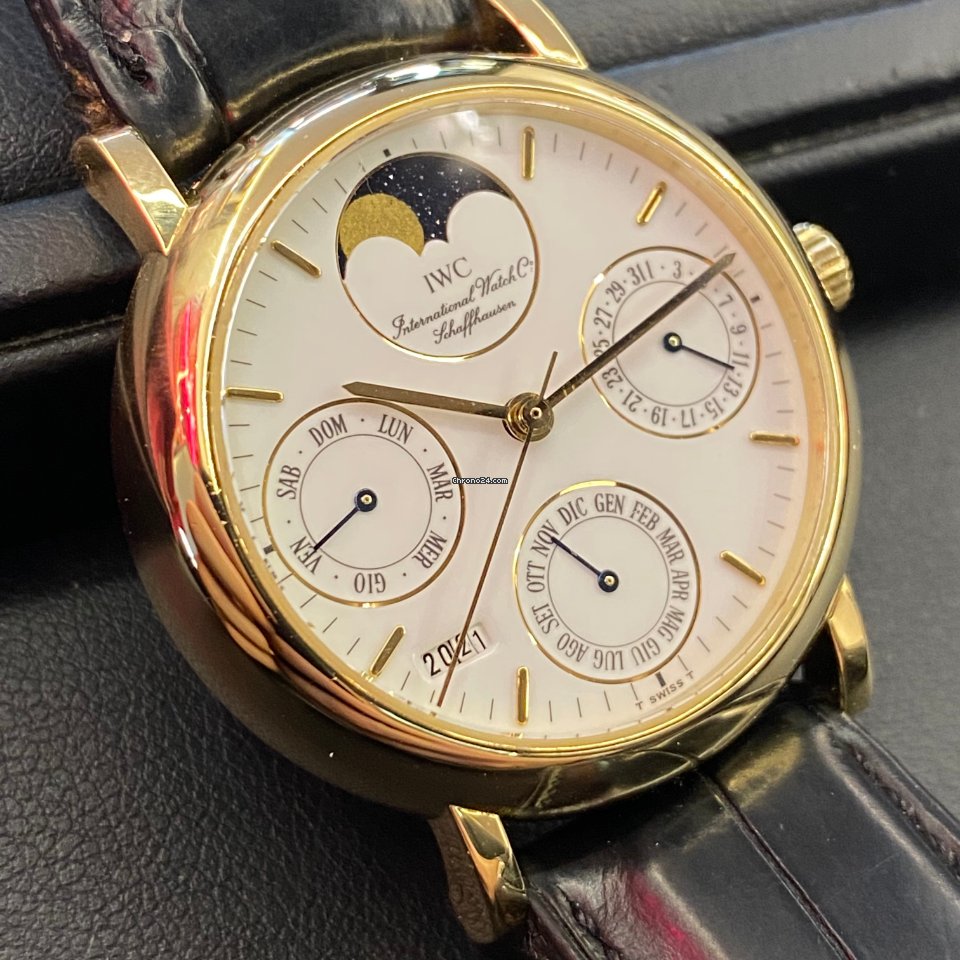 IMG_9081 IWC Portofino Mens watch Unisex Automatic Yellow gold IW3541 Replica 5