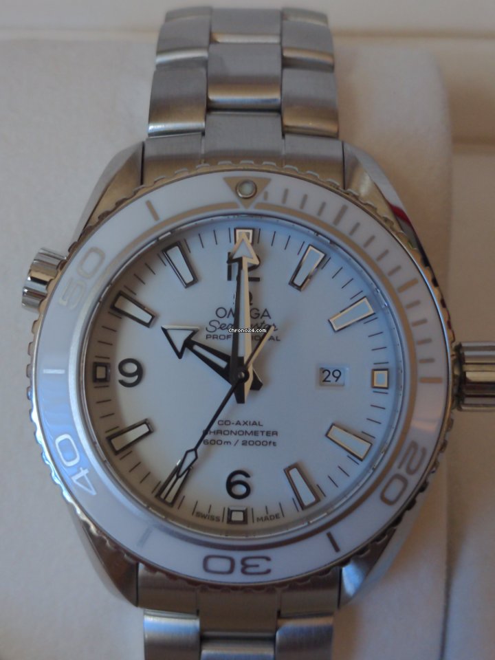 IMG_9081 Omega Seamaster Planet Ocean Mens watch Unisex Automatic Steel 232.30.38.20.04.001 Replica 5