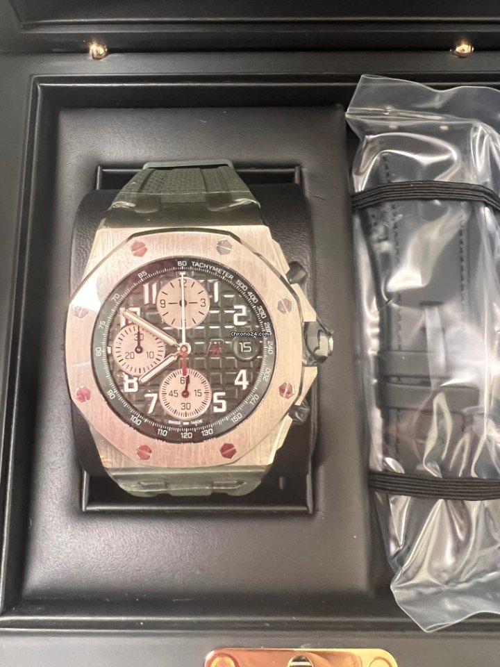 IMG_9081 Audemars Piguet Royal Oak Offshore Chronograph Mens watch Unisex Automatic Titanium 26238TI.OO.A056CA.01 Replica 5
