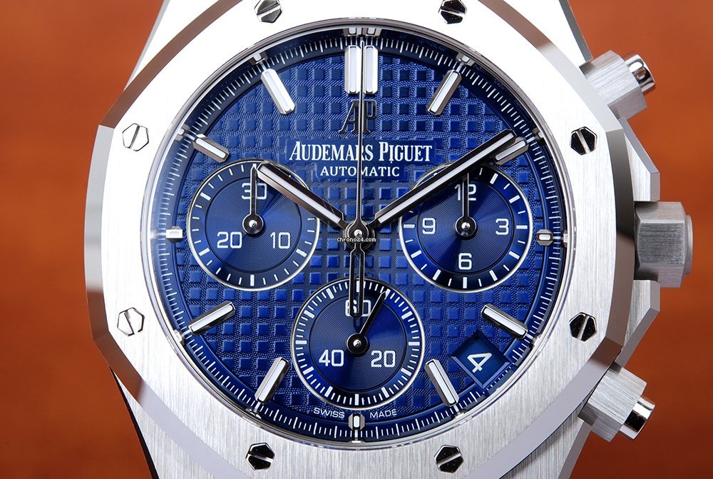 IMG_9081 Audemars Piguet Royal Oak Selfwinding Mens watch Unisex Automatic White gold 26239BC.OO.1220BC.01 Replica 5