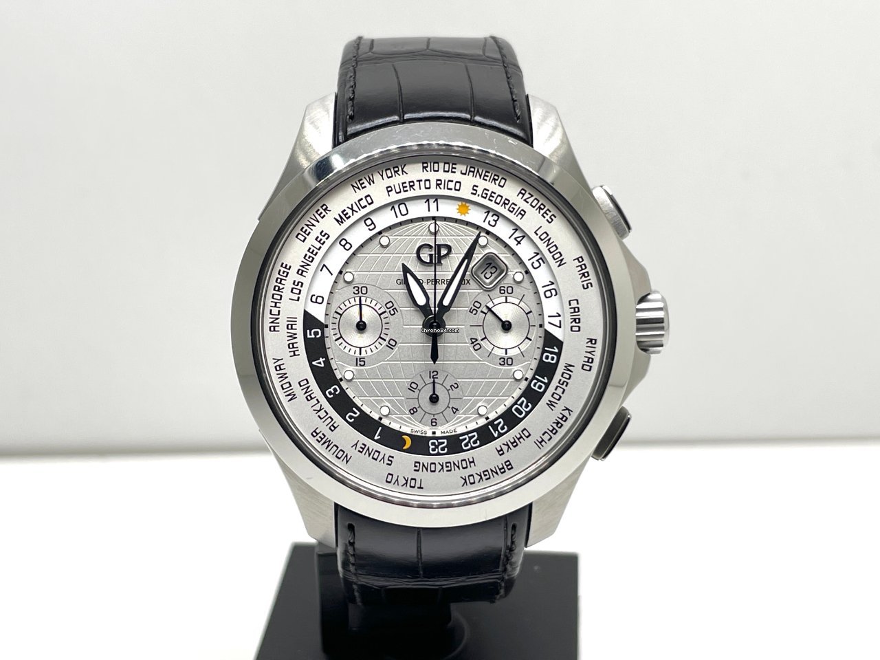 IMG_9081 Girard Perregaux Traveller Automatic Steel 49700 Replica 5