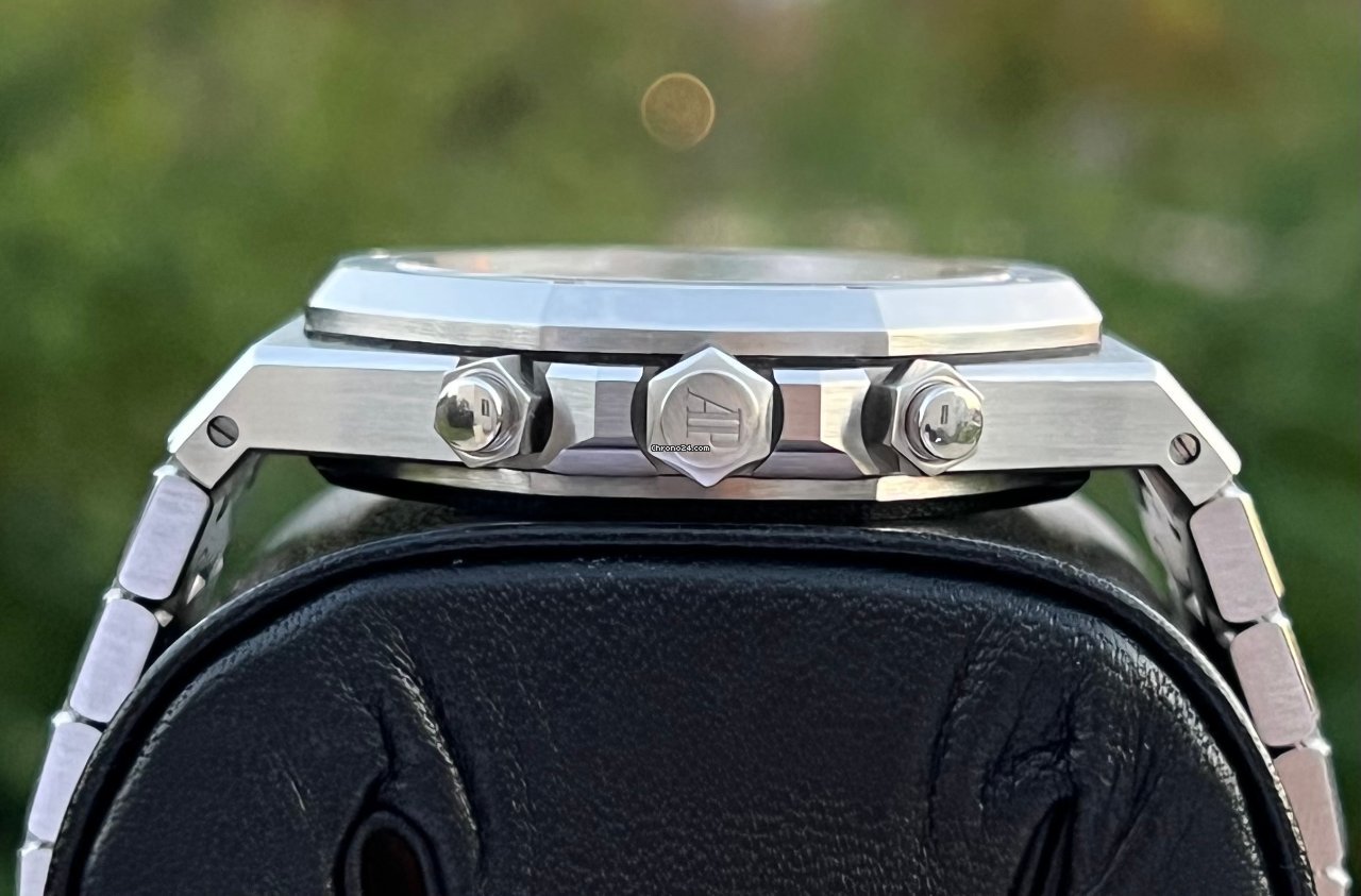 IMG_9081 Audemars Piguet Royal Oak Chronograph Mens watch Unisex Automatic Steel 26320ST.OO.1220ST.01 Replica 5