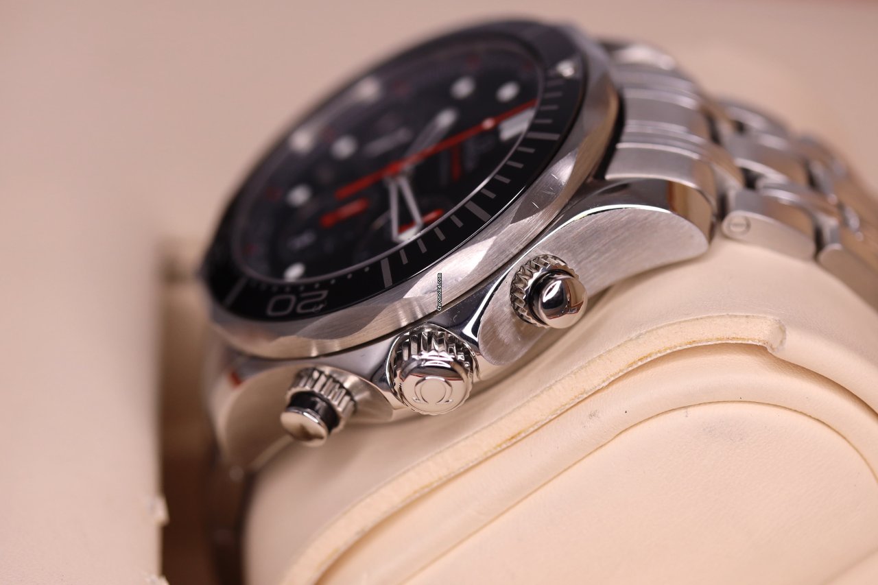 Omega Seamaster Diver 300 M Mens watch Unisex Automatic Steel 212.30.44.50.01.001 Replica 5