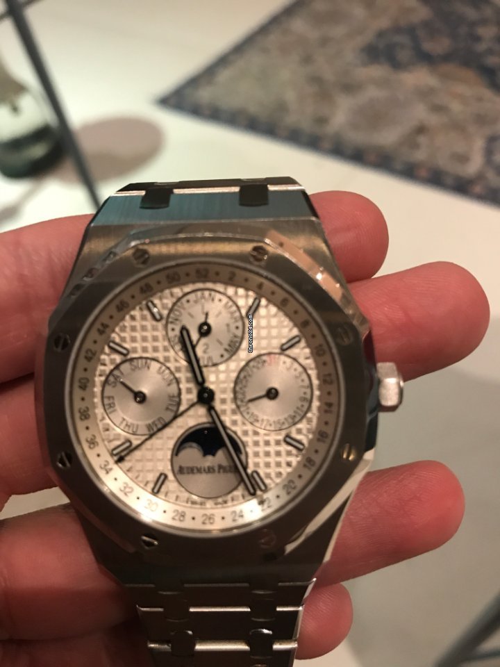 IMG_9081 Audemars Piguet Royal Oak Perpetual Calendar Mens watch Unisex Automatic Steel 26574ST Replica 5