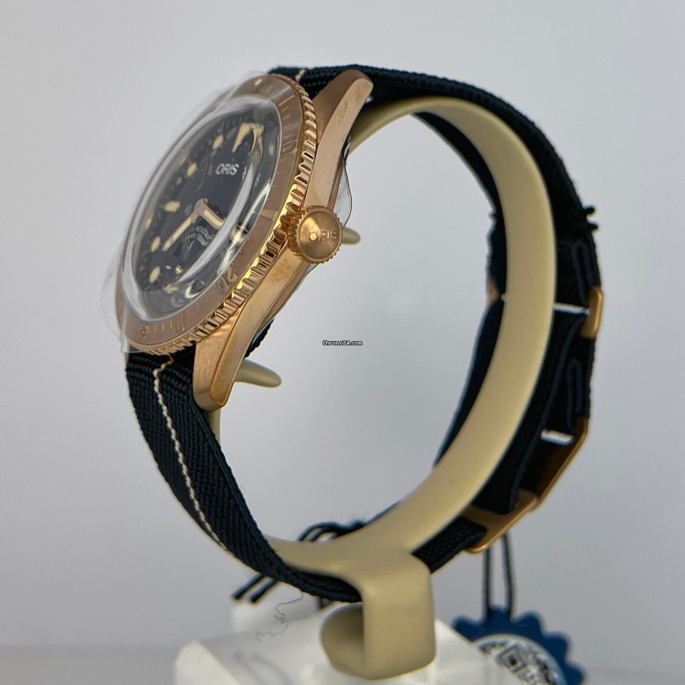 IMG_9081 Oris Carl Brashear Mens watch Unisex Automatic Bronze 01 401 7764 3185-Set Replica 5