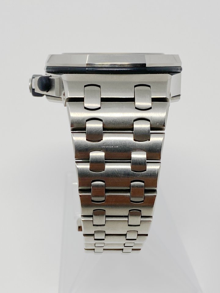 IMG_9081 Audemars Piguet Royal Oak Offshore Chronograph Mens watch Unisex Automatic Titanium 26170TI.OO.1000TI.01 Replica 5