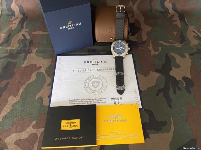 IMG_9081 Breitling Avenger Bandit Mens watch Unisex Automatic Titanium E13383101M1W1 Replica 5