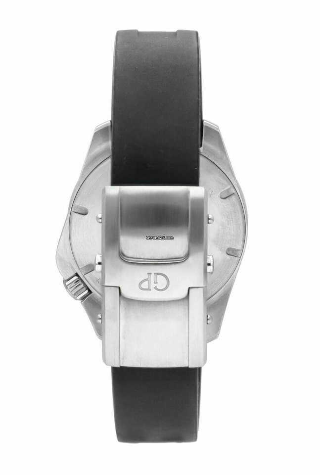 IMG_9081 Girard Perregaux Sea Hawk Automatic Steel 49950-11-633-FK6A Replica 5