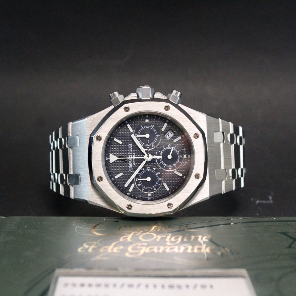 IMG_9081 Audemars Piguet Royal Oak Chronograph Mens watch Unisex Automatic Steel 25860ST O 1110ST 01 Replica 5