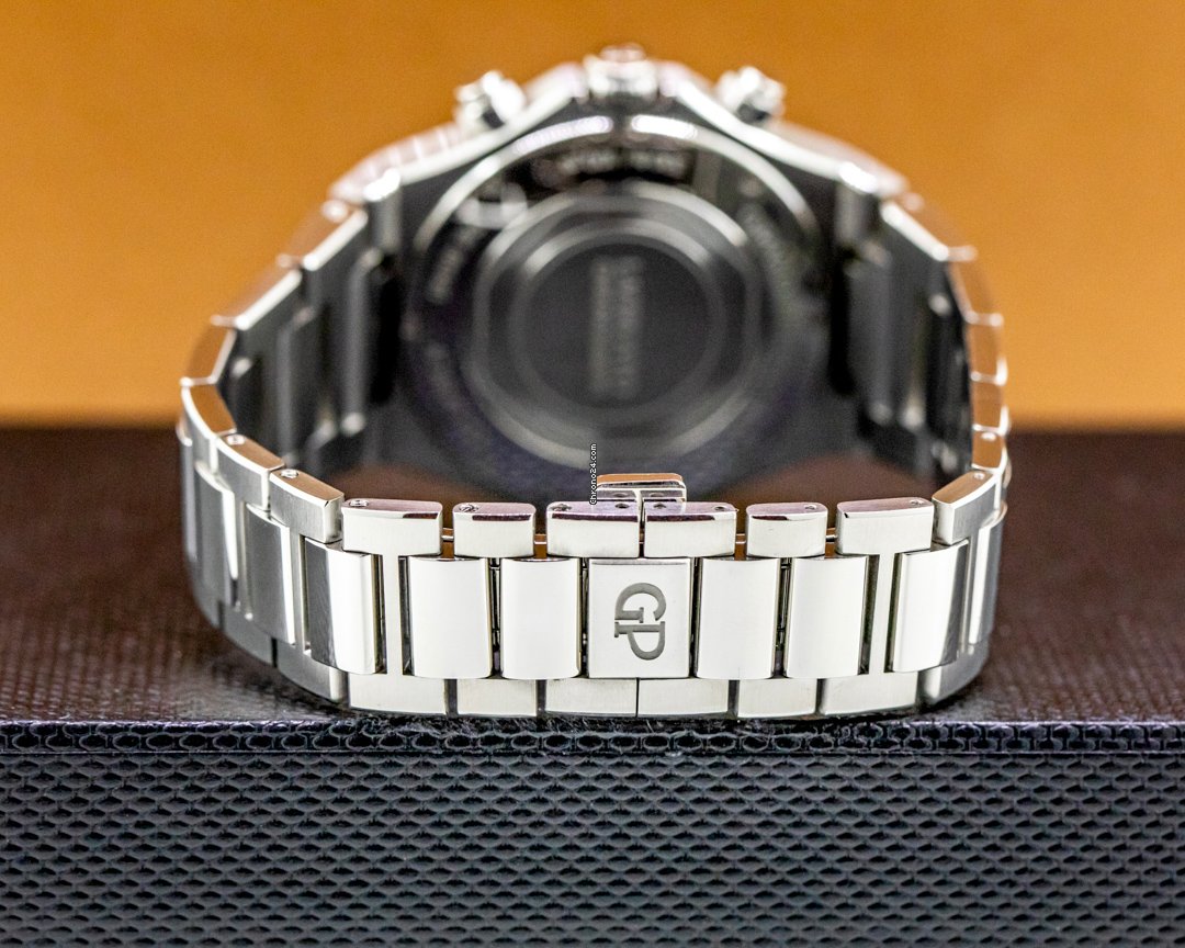 IMG_9081 Girard Perregaux Laureato Mens watch Unisex Automatic Steel 81040-11-431-11A Replica 5