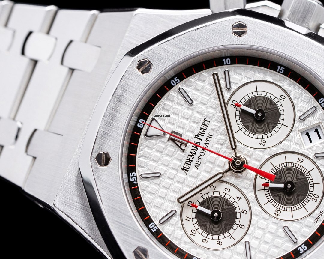 IMG_9081 Audemars Piguet Royal Oak Chronograph Mens watch Unisex Automatic Steel 26300ST.OO.1110ST.06 Replica 5