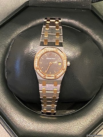 IMG_9081 Audemars Piguet Royal Oak Womens watch Quartz Gold Steel SA66319 Z 0722 Replica 5