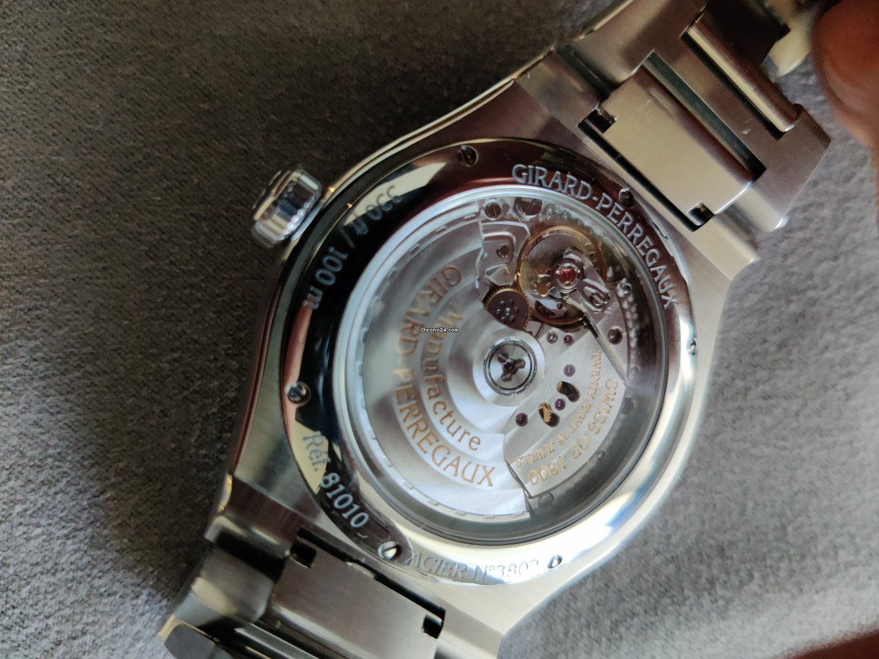 IMG_9081 Girard Perregaux Laureato Mens watch Unisex Automatic Steel 81010-11-431-11A Replica 5