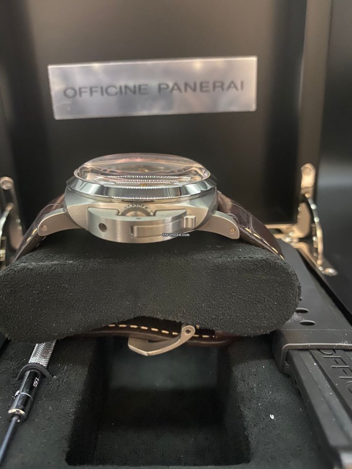 IMG_9081 Panerai Luminor 1950 8 Days GMT Mens watch Unisex Manual winding Titanium PAM 00656 Replica 5