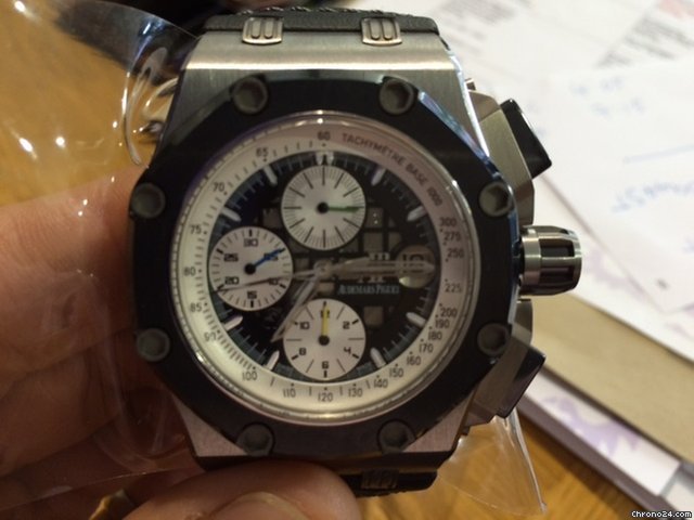 Audemars Piguet Royal Oak Offshore Chronograph Mens watch Unisex Automatic Titanium 26078IO.OO.D001VS.01 Replica 5