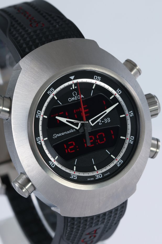 IMG_9081 Omega Speedmaster Spacemaster Z-33 Mens watch Unisex Quartz Titanium 325.92.43.79.01.001. Replica 5