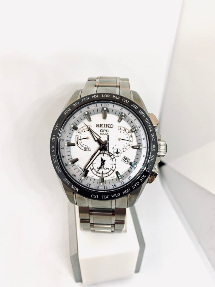 IMG_9081 Seiko Astron GPS Solar Chronograph Mens watch Unisex Automatic Titanium SSE047J1 Replica 5
