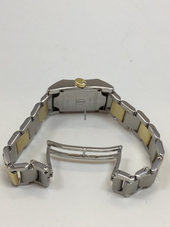 IMG_9081 Baume & Mercier Womens watch Quartz Gold Steel MOA65548 Replica 5