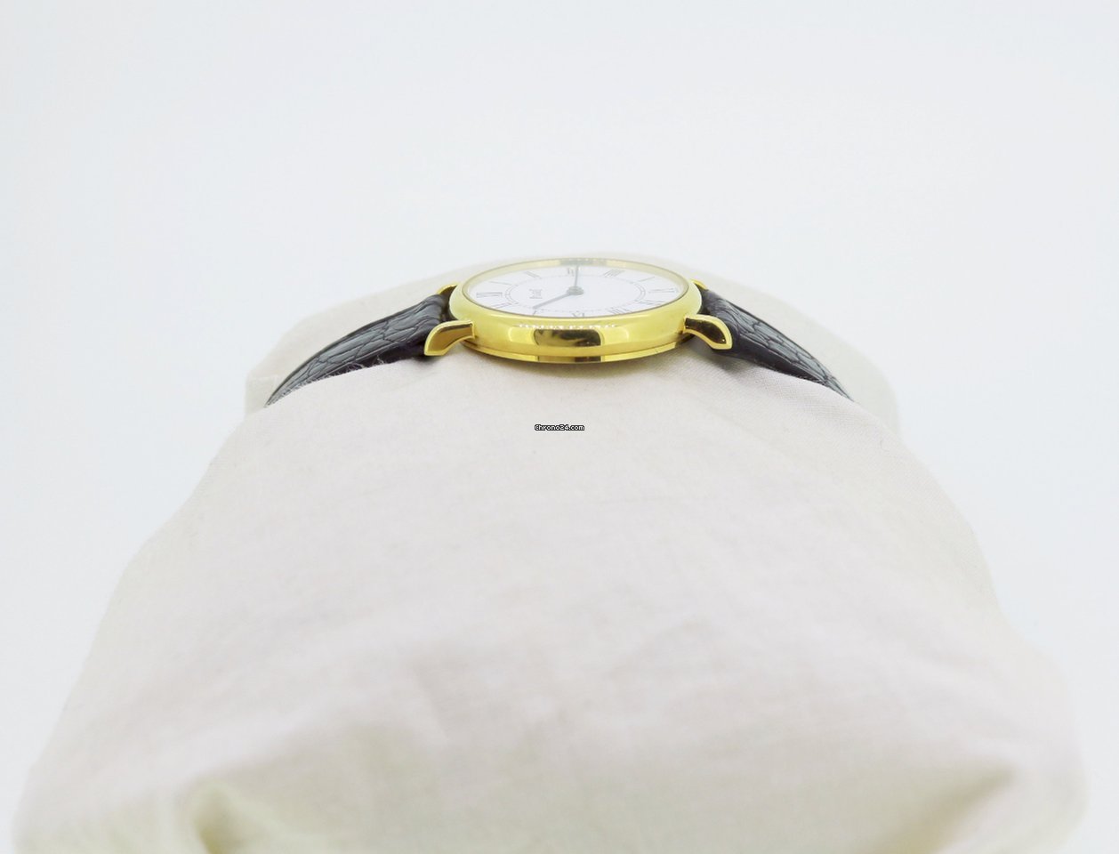IMG_9081 Piaget Womens watch Quartz Yellow gold 8005 Replica 5