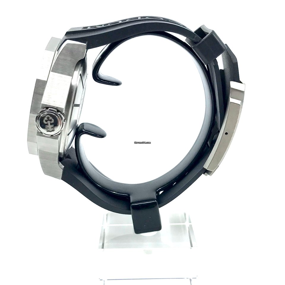 IMG_9081 Corum Admirals Cup Mens watch Unisex Automatic Titanium 947.401.04 0371AN12 Replica 5