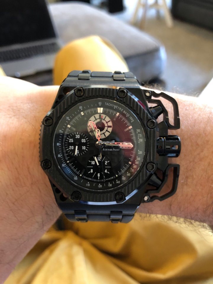 IMG_9081 Audemars Piguet Royal Oak Offshore Chronograph Mens watch Unisex Automatic Titanium 26165IO.OO.A002CA.01 Replica 6