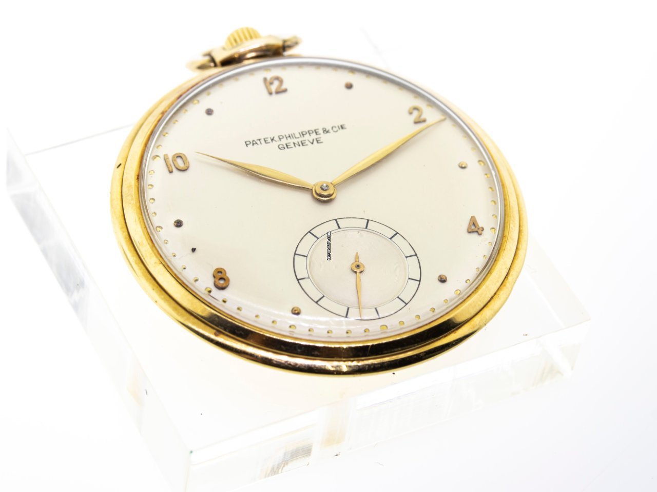 IMG_9081 Patek Philippe Vintage Yellow gold 600 2 Replica 6