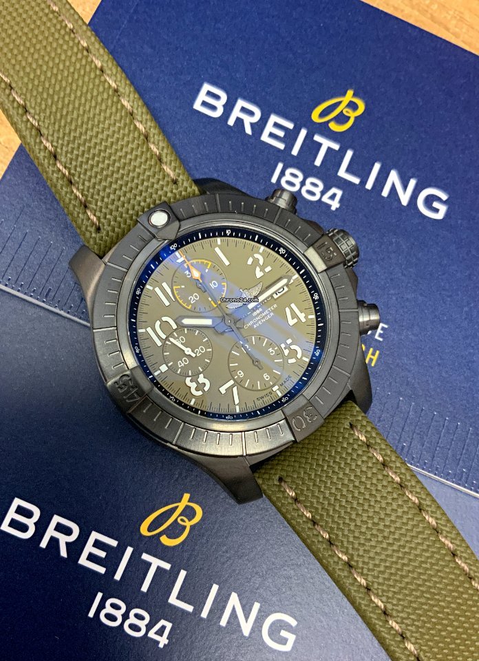 IMG_9081 Breitling Avenger Mens watch Unisex Automatic Titanium V13317101L1X2 Replica 6