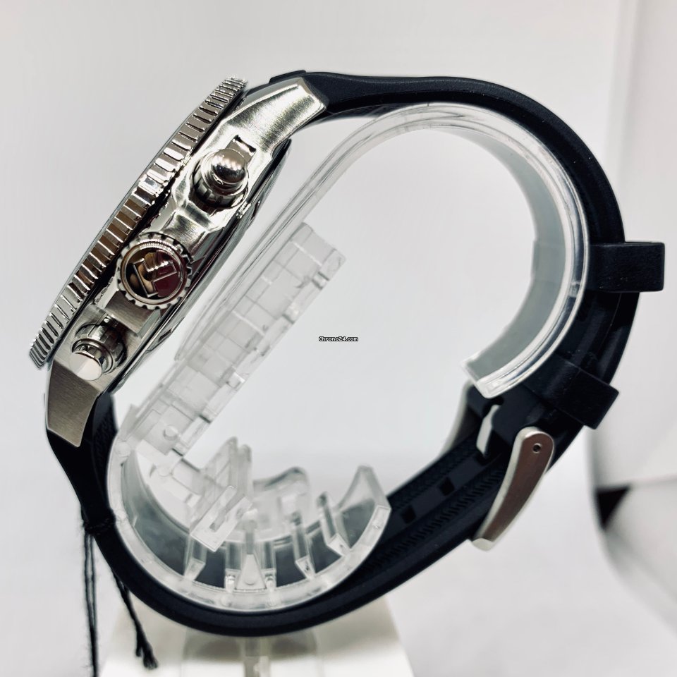 Tissot Seastar 1000 Mens watch Unisex Quartz Steel T120.417.17.421.00 Replica 6