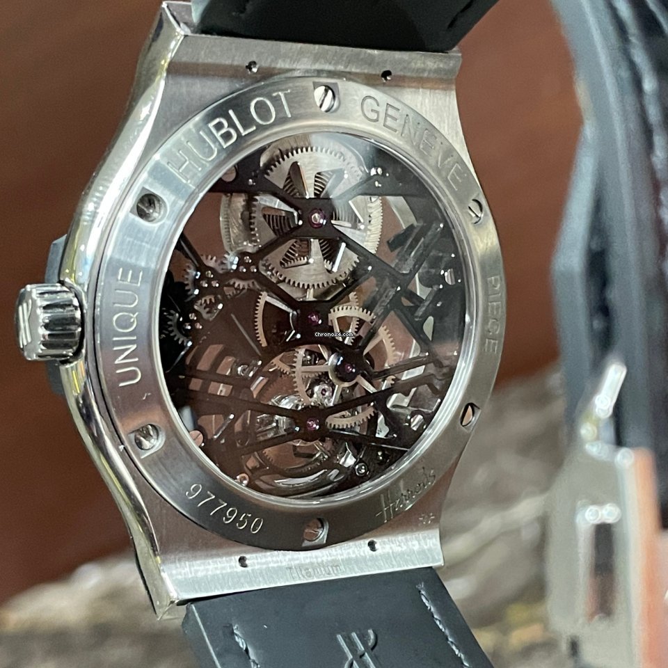 IMG_9081 Hublot Classic Fusion 45, 42, 38, 33 mm Mens watch Unisex Manual winding Titanium 505.NX.0170.LR Replica 6