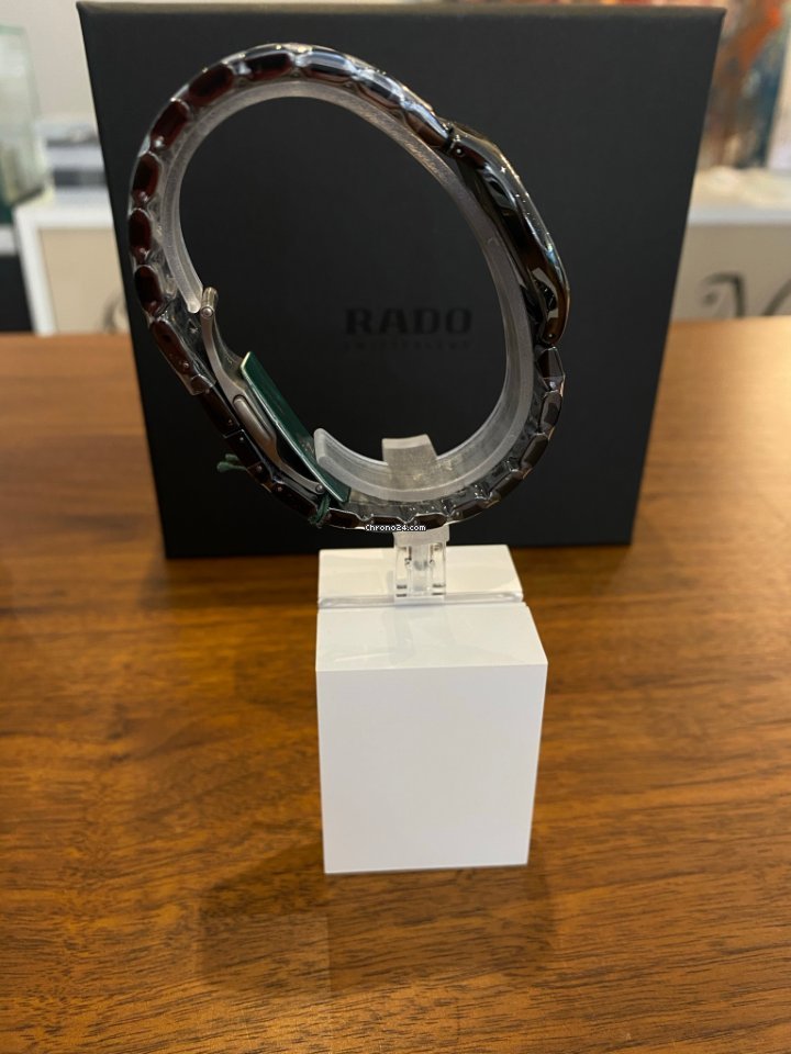 IMG_9081 Rado True Thinline Womens watch Quartz Ceramic R27742152 Replica 6