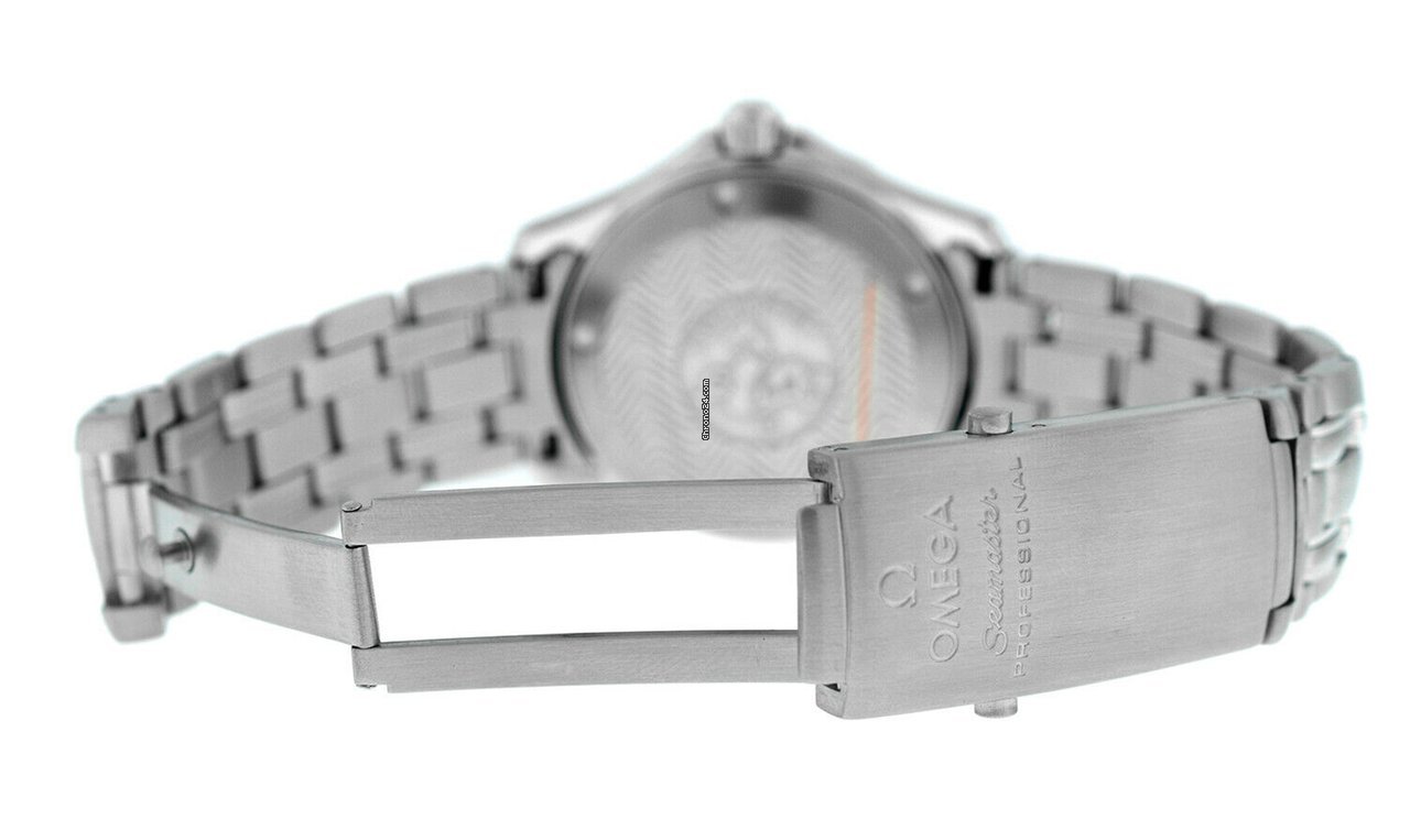 IMG_9081 Omega Seamaster Diver 300 M Mens watch Unisex Quartz Steel 2561.8 Replica 6