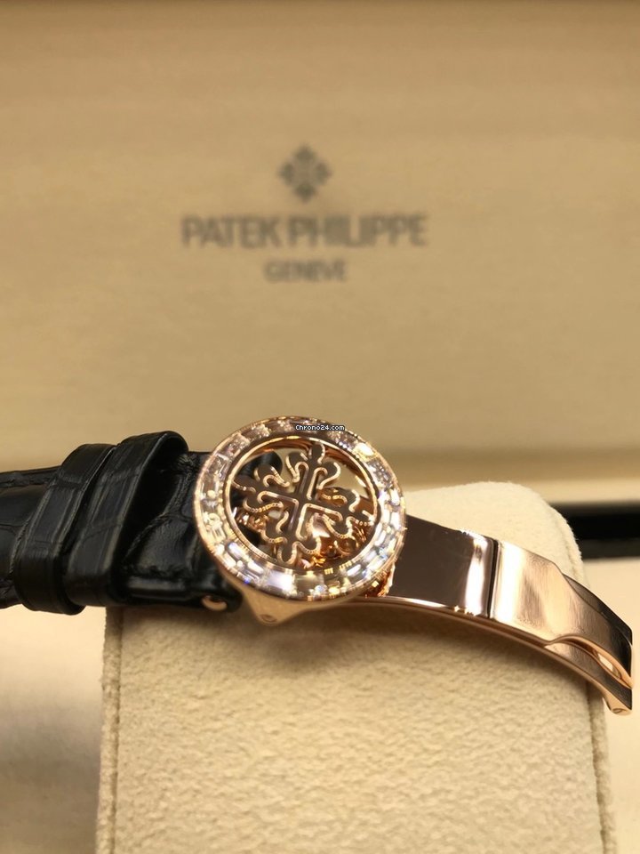 IMG_9081 Patek Philippe Annual Calendar Chronograph Mens watch Unisex Automatic Rose gold 5961R-010 Replica 6
