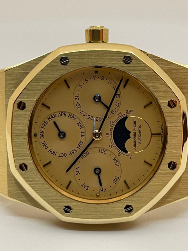 IMG_9081 Audemars Piguet Royal Oak Perpetual Calendar Mens watch Unisex Automatic Yellow gold 25654BA Replica 6