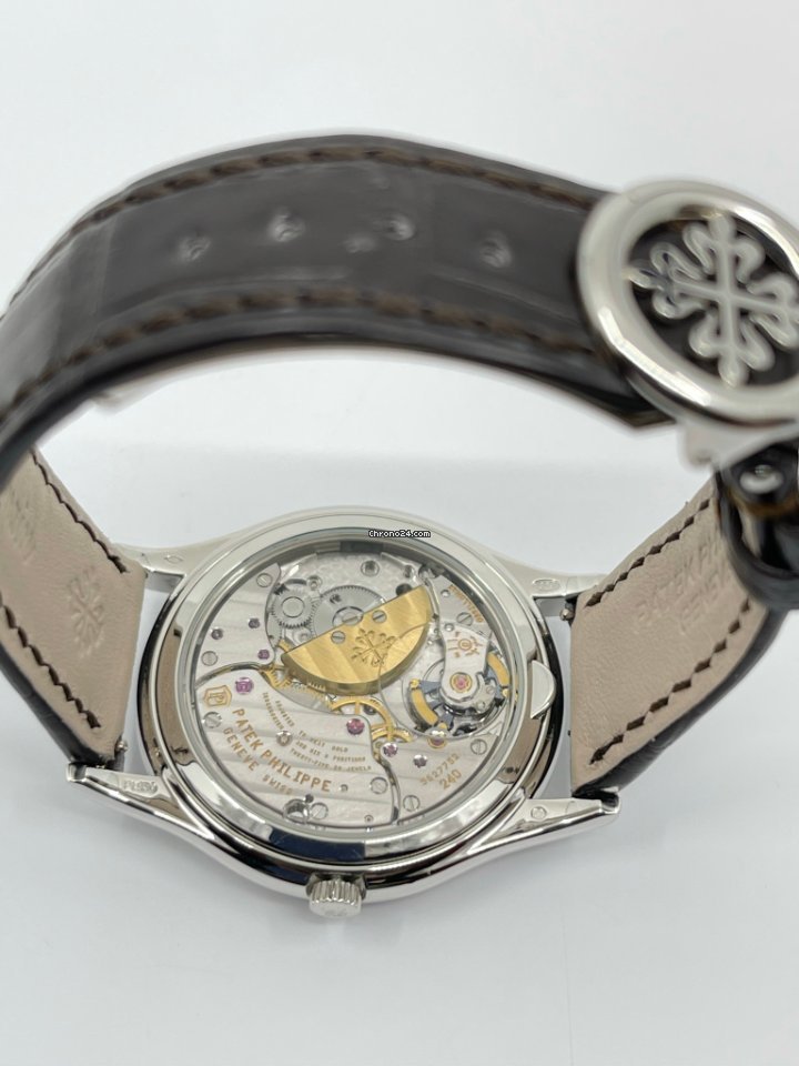 IMG_9081 Patek Philippe Perpetual Calendar Mens watch Unisex Automatic Platinum 5550P-001 Replica 6