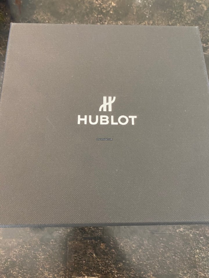 Hublot Classic Fusion 45, 42, 38, 33 mm Mens watch Unisex Automatic Titanium 542.NO.1181.LR Replica 6