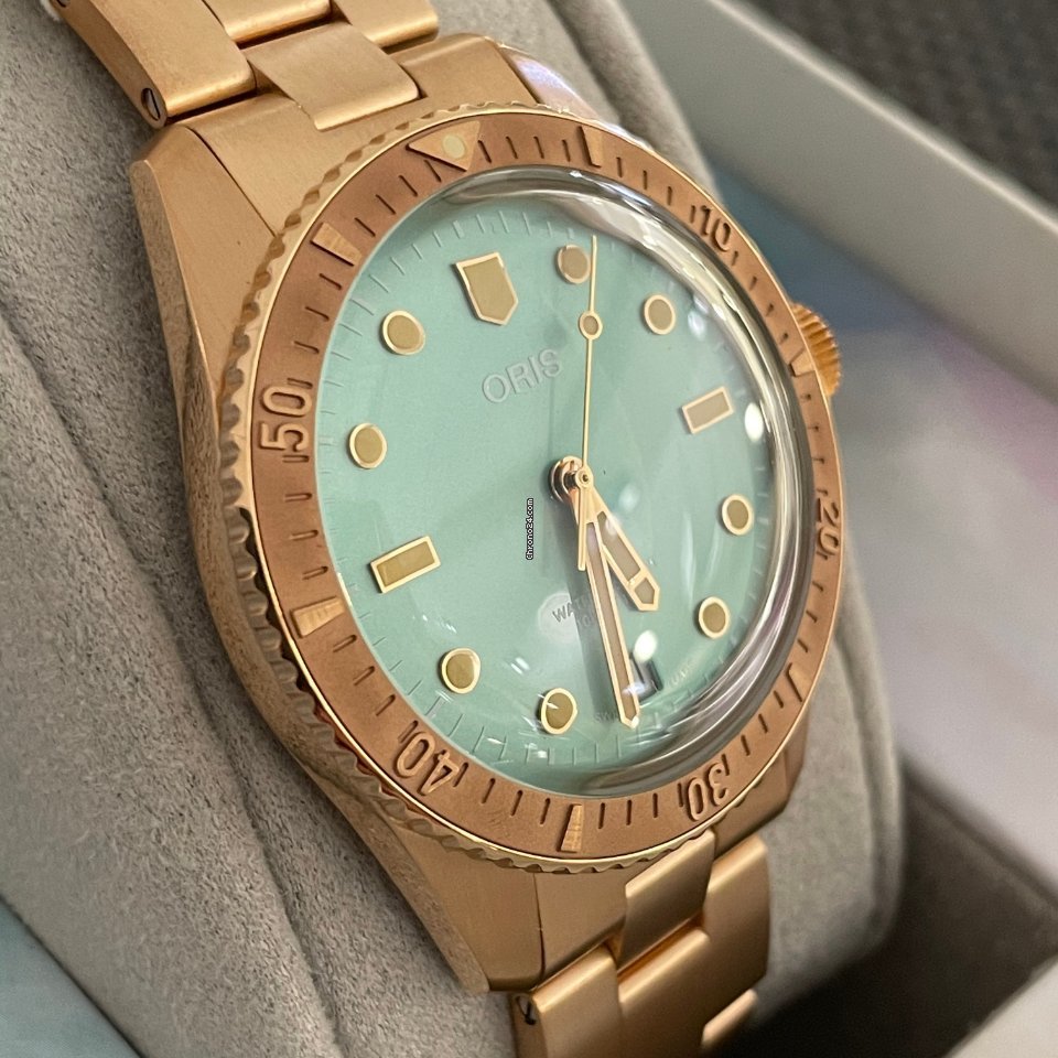 IMG_9081 Oris Divers Sixty Five Mens watch Unisex Automatic Bronze 01 733 7771 3157 07 8 19 15 Replica 6