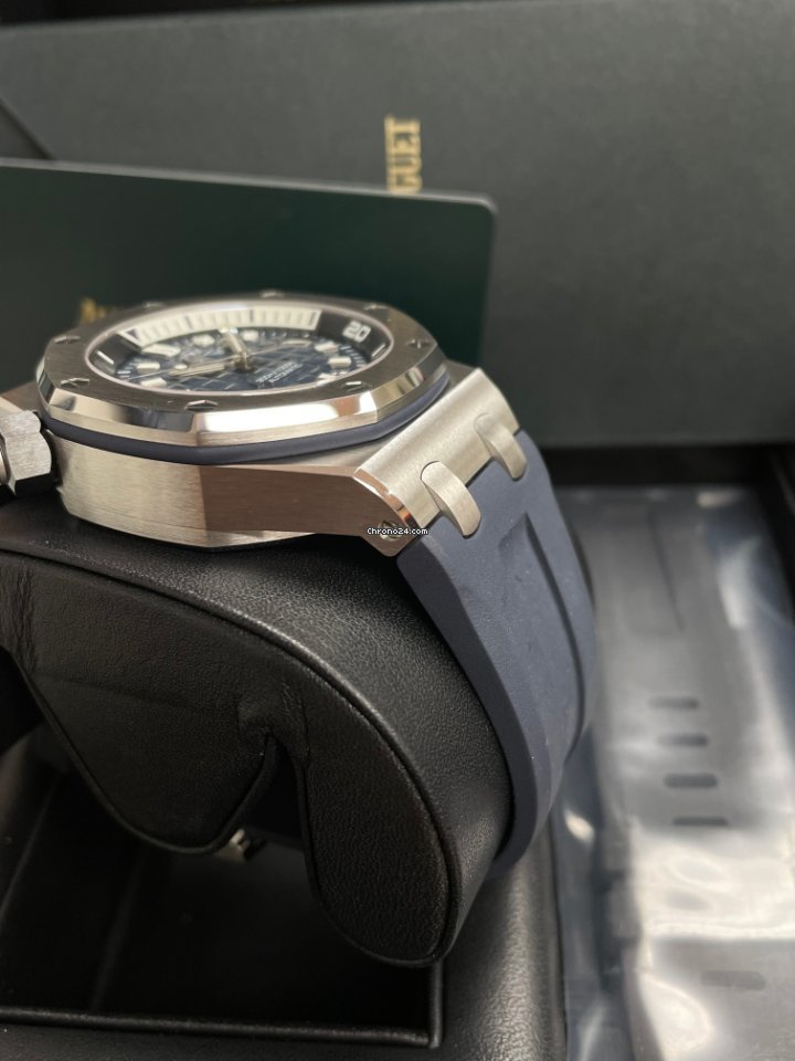 Audemars Piguet Royal Oak Offshore Diver Mens watch Unisex Automatic Steel 15720ST.OO.A027CA.01 Replica 6