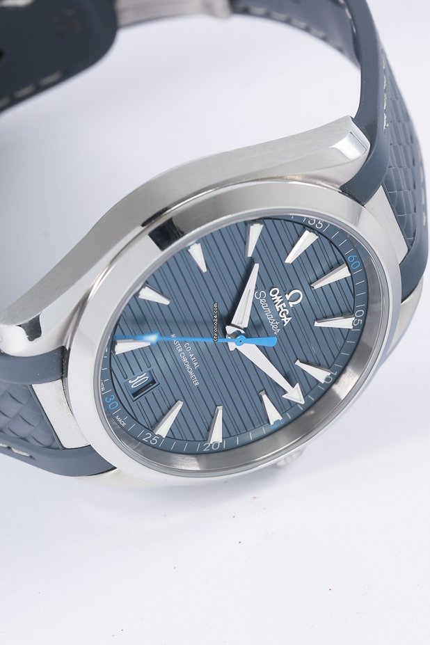 IMG_9081 Omega Seamaster Aqua Terra Mens watch Unisex Automatic Steel 220.12.41.21.03.002 Replica 6