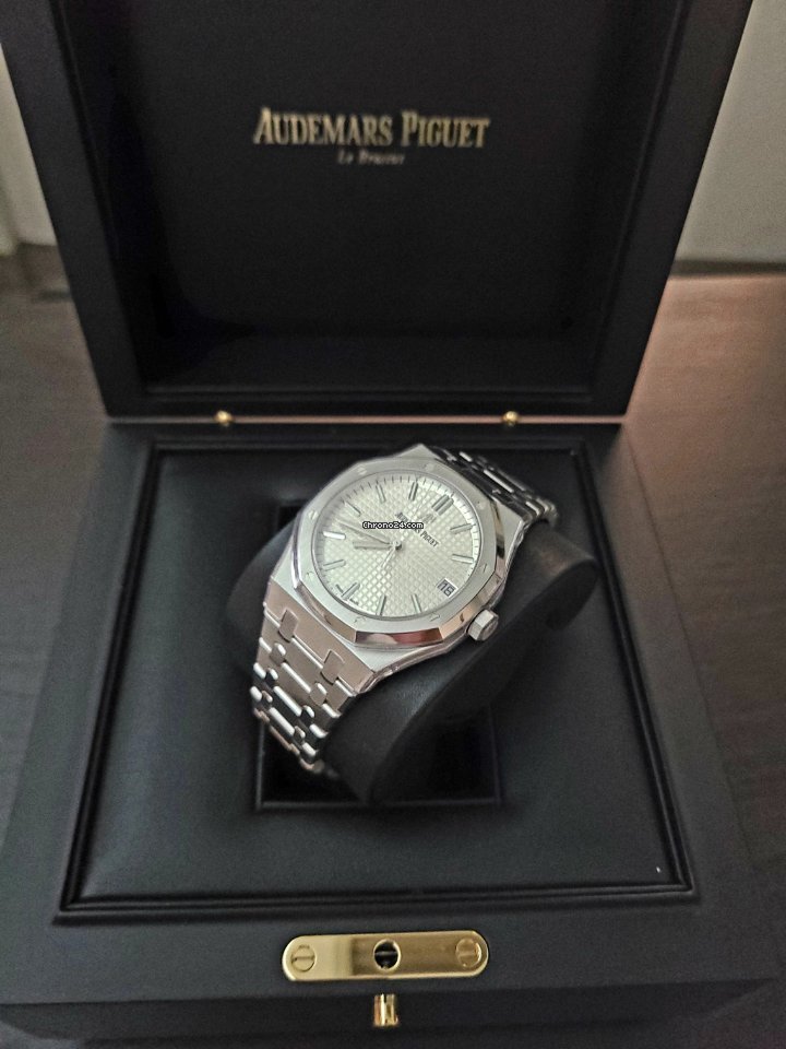 IMG_9081 Audemars Piguet Royal Oak Mens watch Unisex Automatic Steel 15500ST.OO.1220ST.04 Replica 6