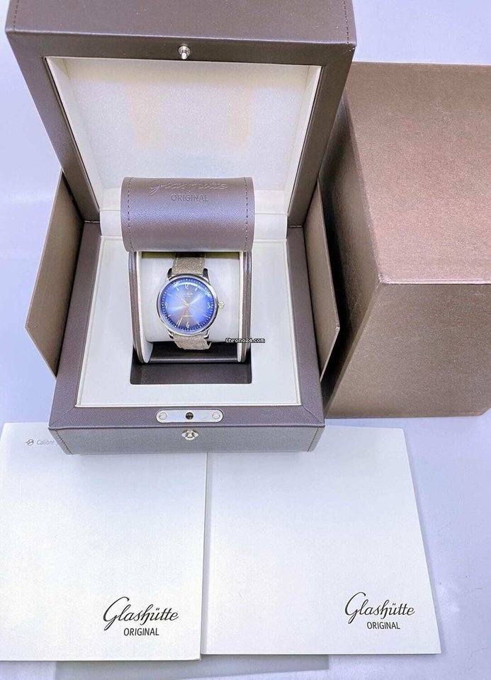 IMG_9081 Glashutte Original Sixties Mens watch Unisex Automatic Steel 1-39-52-14-02-04 Replica 6