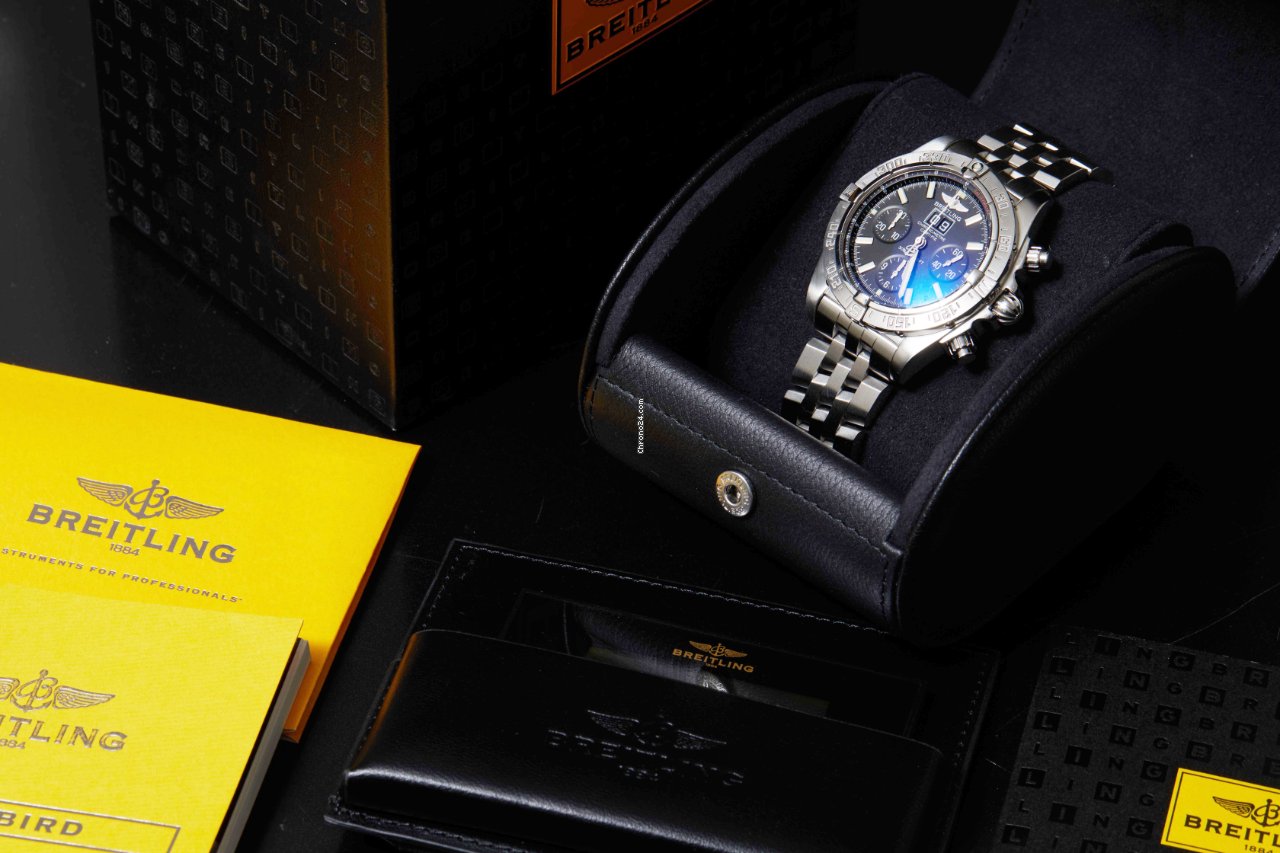 IMG_9081 Breitling Blackbird Mens watch Unisex Automatic Steel A4435910 B811 Replica 6